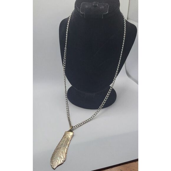 Artisan Handmade Carved Feather Necklace 26in with 3.5in pendant - Picture 2 of 4